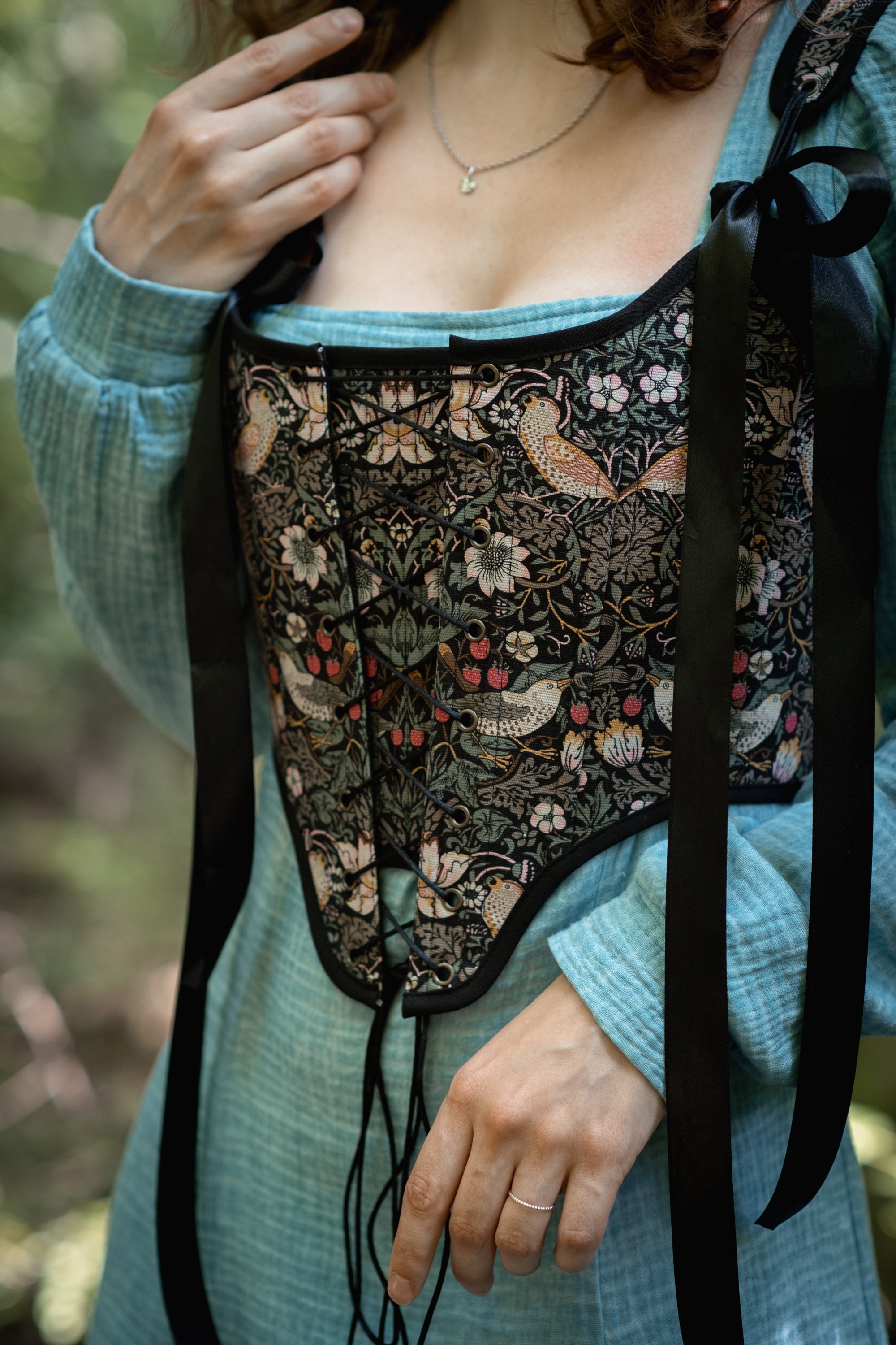 Reversible William Morris Black Corset