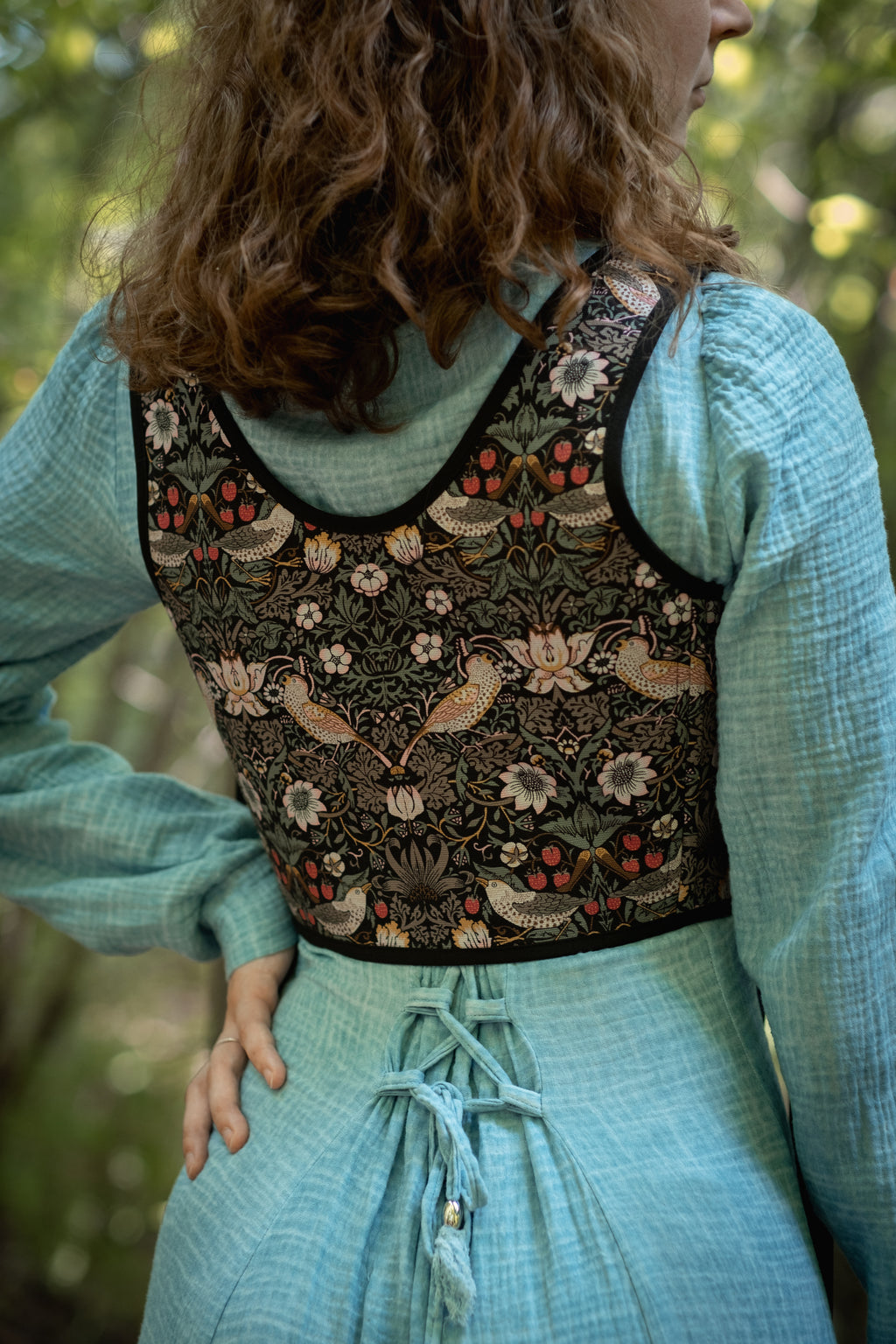 Reversible William Morris Black Corset