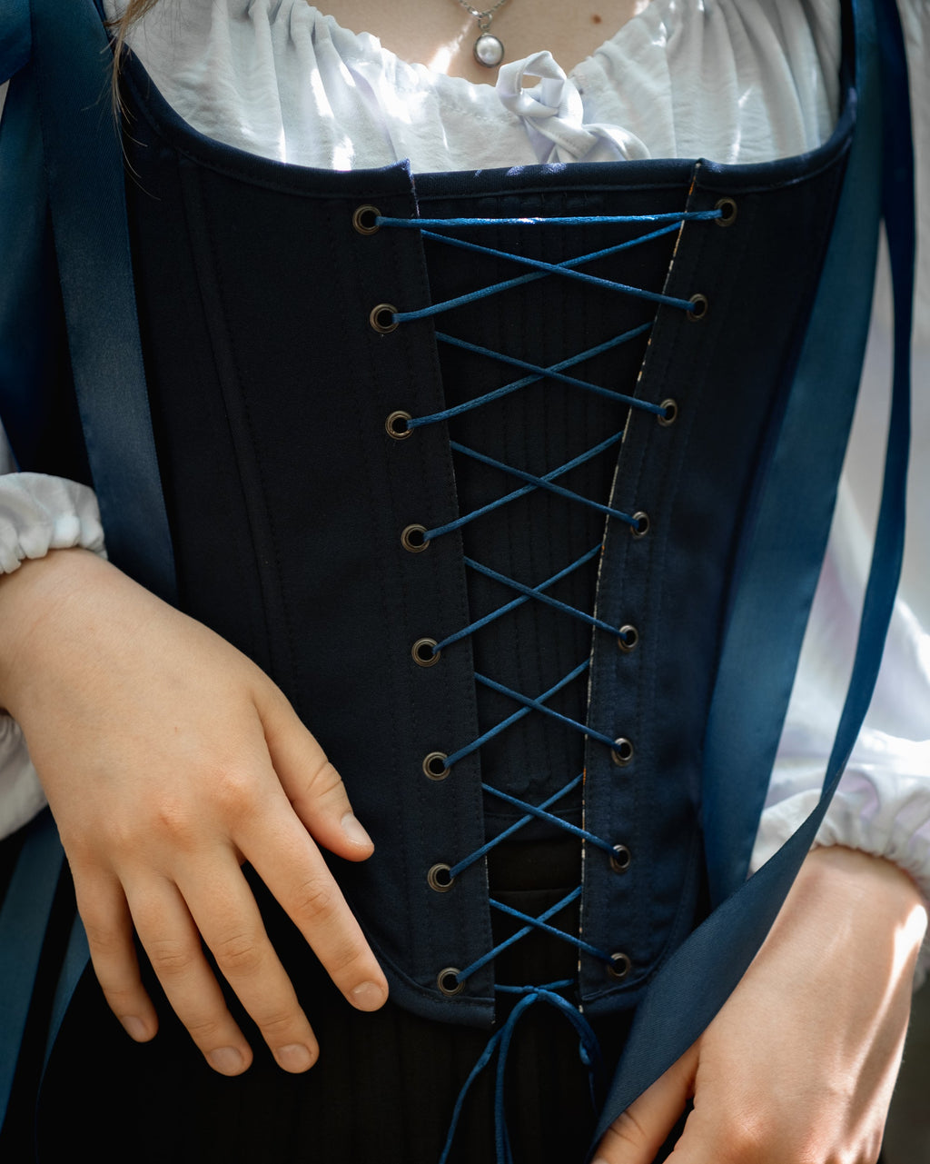 Reversible William Morris Blue Corset