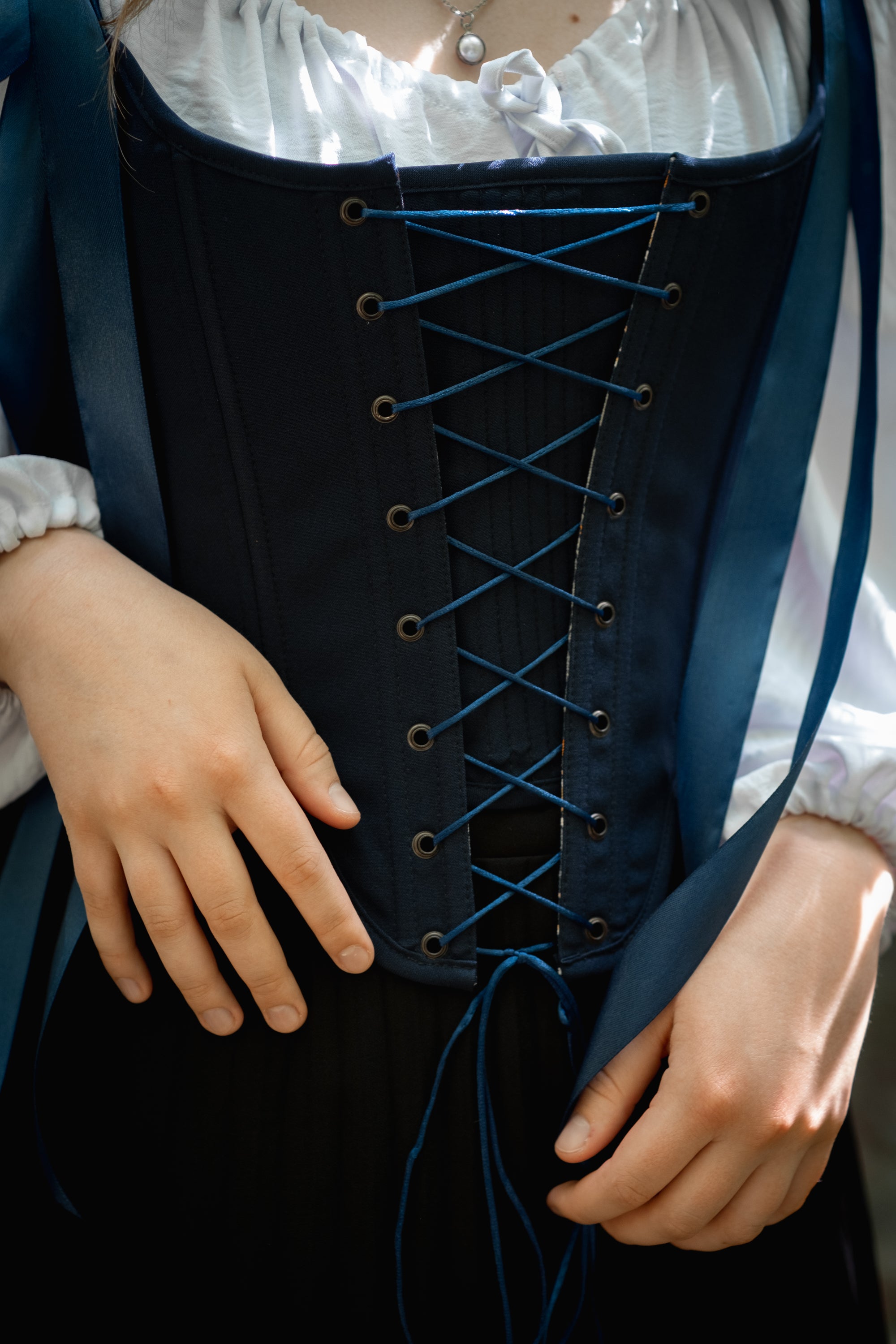 Reversible William Morris Blue Corset
