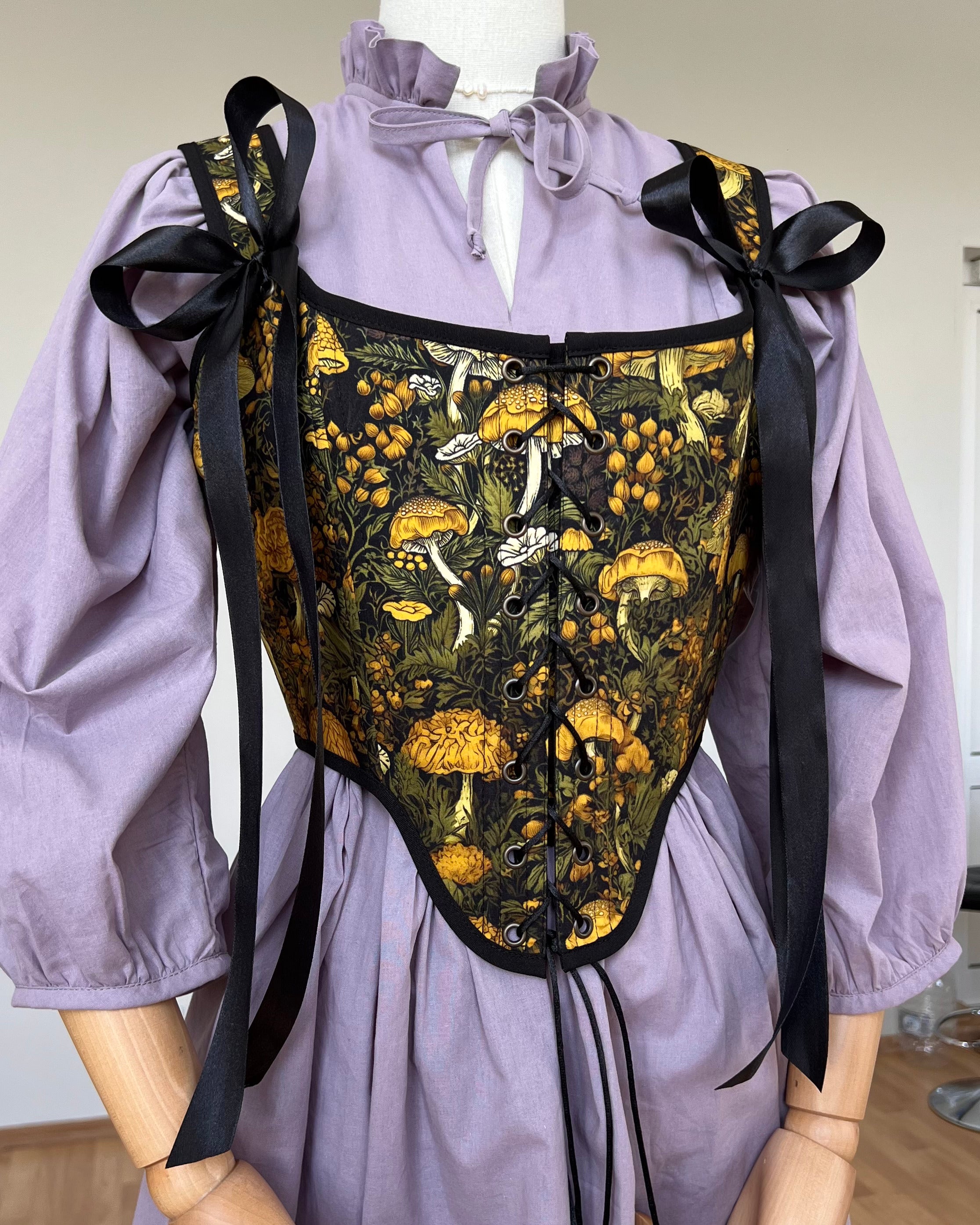 Reversible Black Mushroom Corset