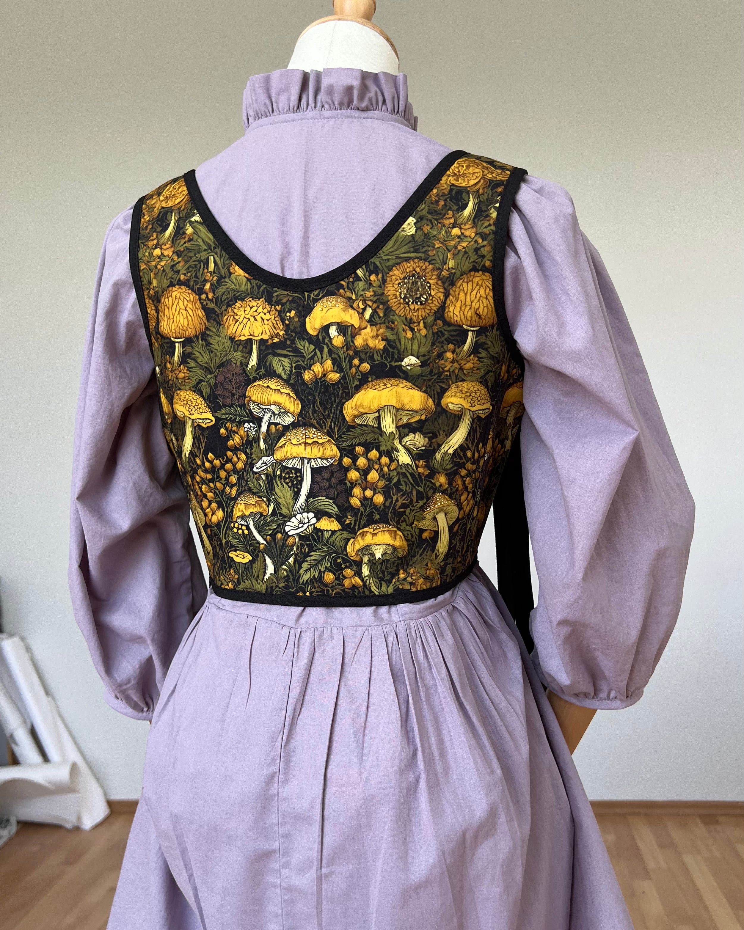 Reversible Black Mushroom Corset