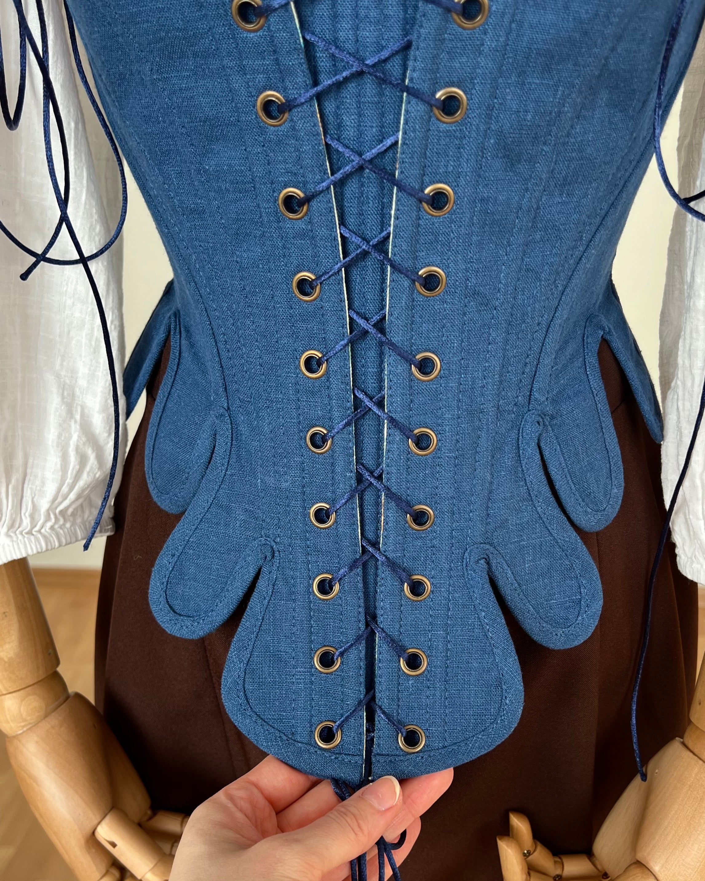Reversible 18th-century Blue Wildflowers Stays