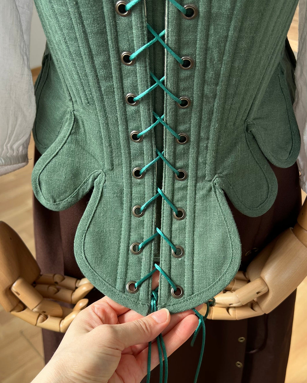 Reversible 18th-century Green Fern Stays